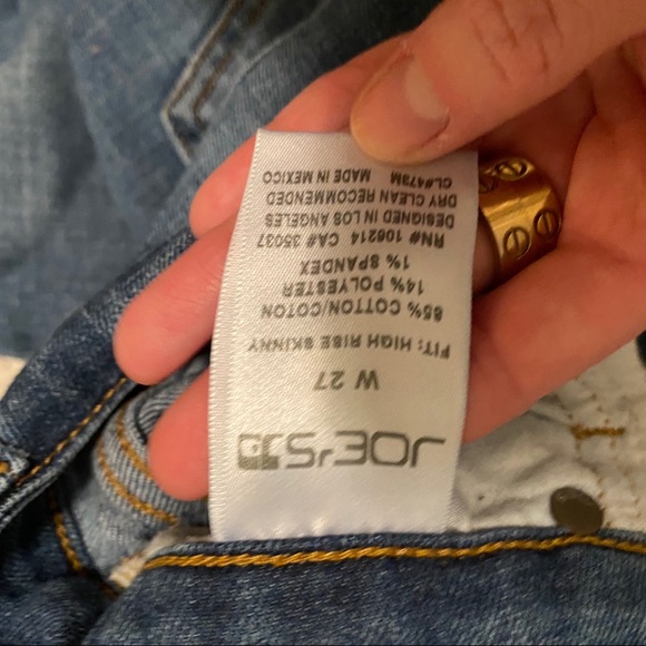 High Rise Ripped Jeans - Picture 8 of 8